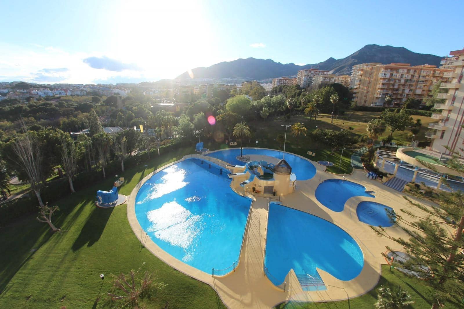 Studio till salu i Benalmadena Costa med pool - 195 000 € (Ref: 10009183)