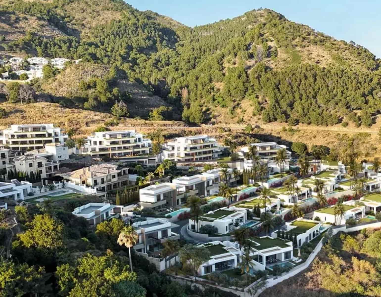 3 soveværelse Lejlighed til salg i Mijas med swimmingpool - € 650.000 (Ref: 10013422)