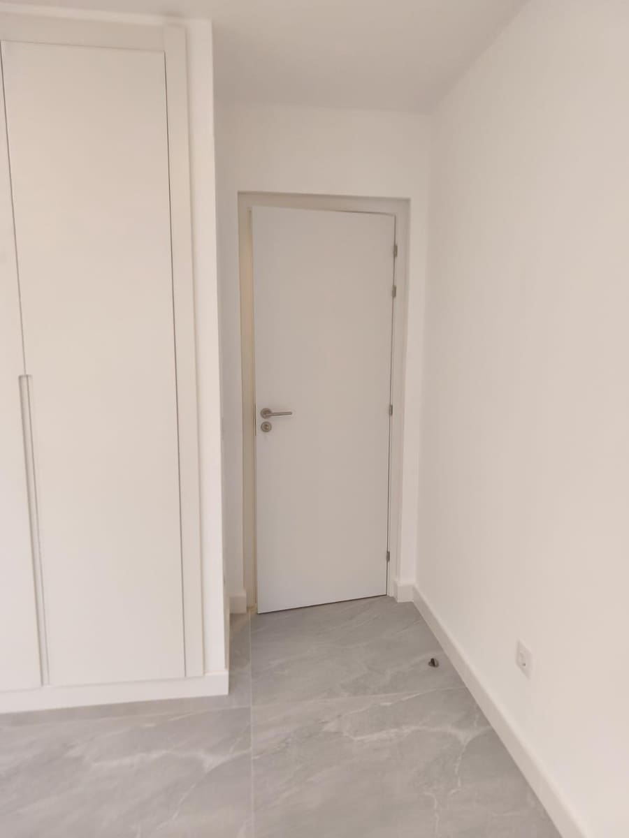 1 slaapkamer Appartement te huur in Fuengirola met zwembad garage - € 1.350 (Ref: 10032133)
