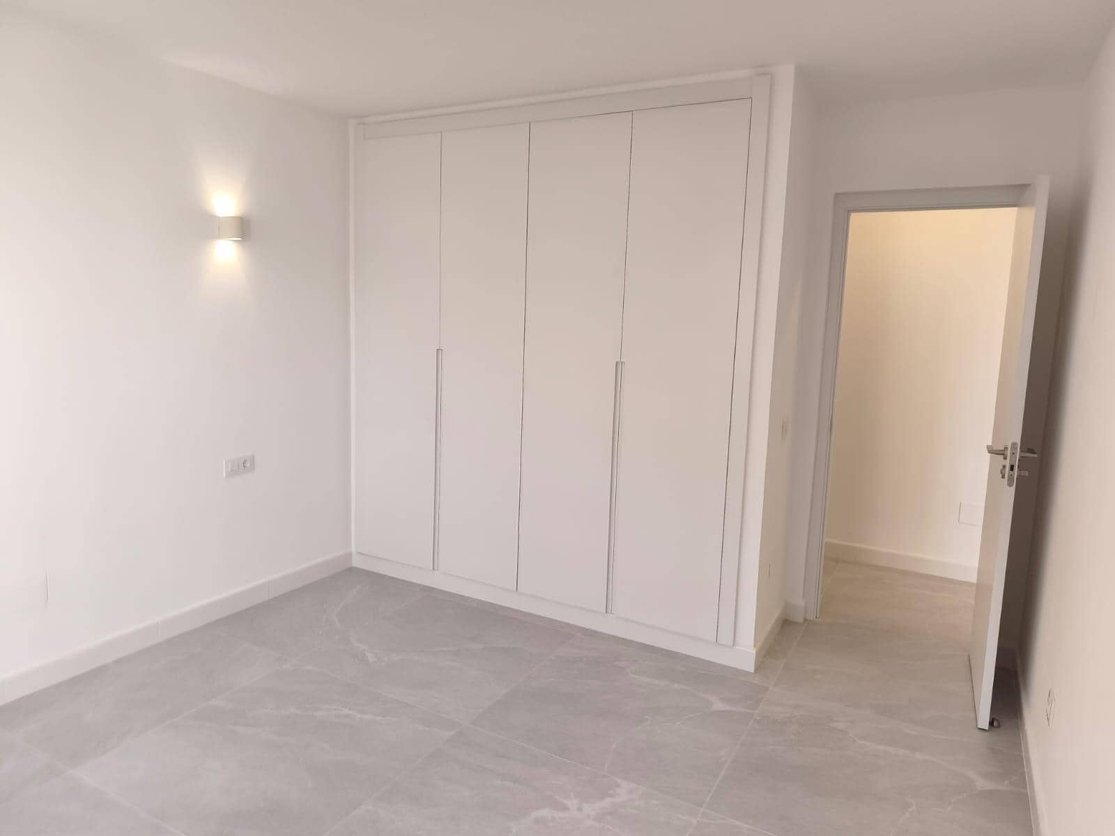 1 slaapkamer Appartement te huur in Fuengirola met zwembad garage - € 1.350 (Ref: 10032133)