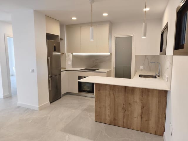 1 slaapkamer Appartement te huur in Fuengirola met zwembad garage - € 1.350 (Ref: 10032133)