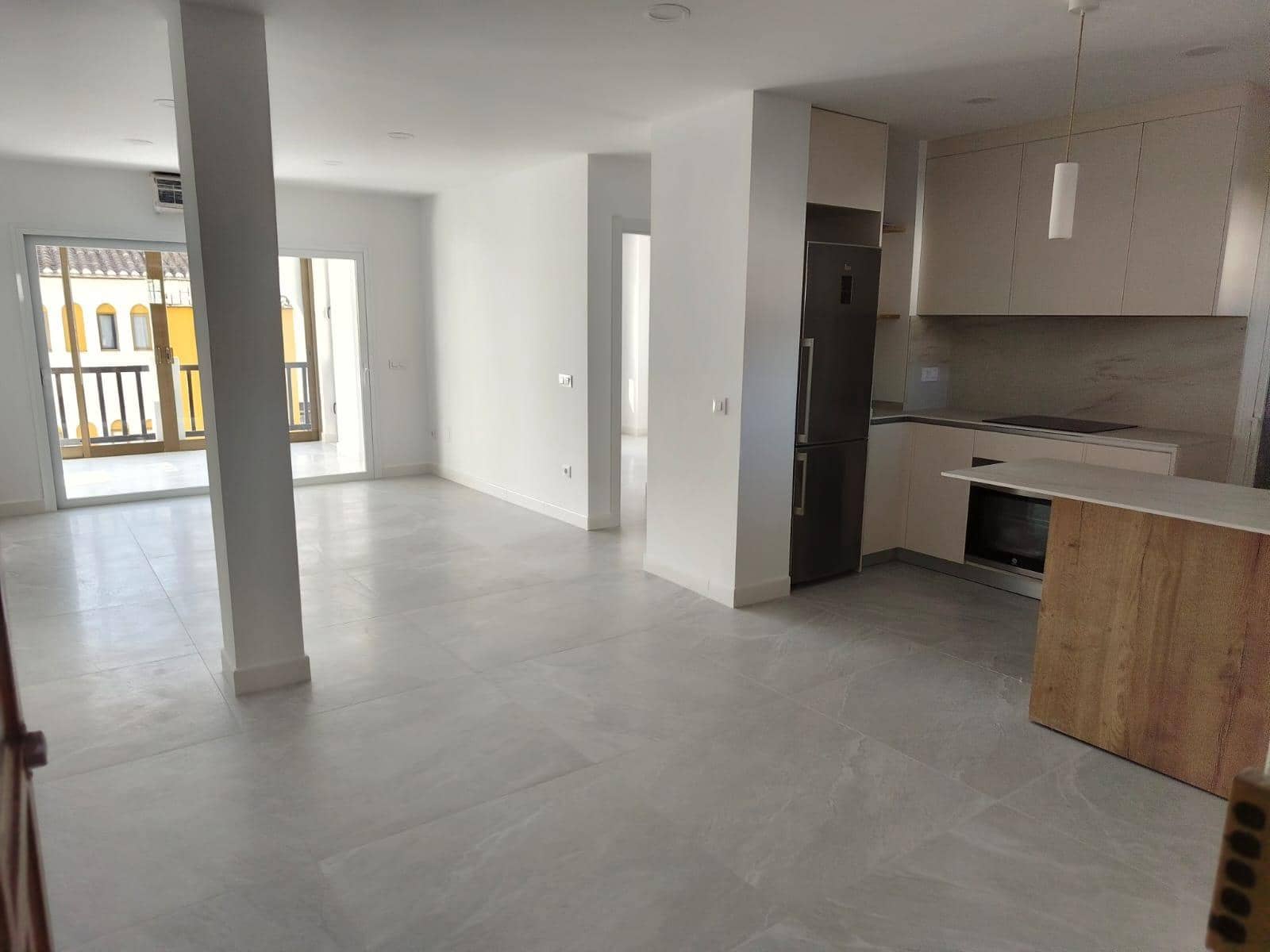 1 slaapkamer Appartement te huur in Fuengirola met zwembad garage - € 1.350 (Ref: 10032133)