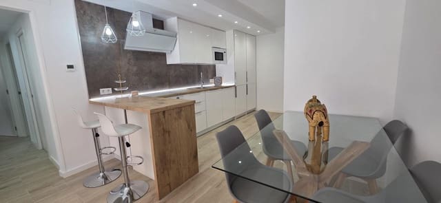 3 makuuhuone Huoneisto vuokrattavana paikassa Torremolinos mukana uima-altaan - 1 950 € (Ref: 10032134)