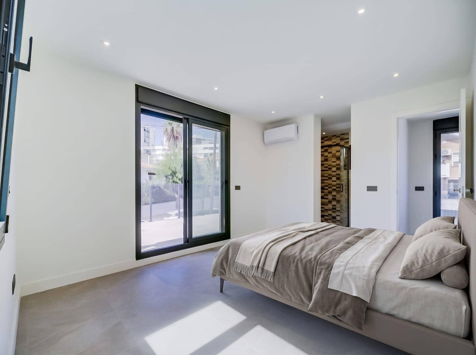 3 soveværelse Villa til salg i Benalmadena med swimmingpool garage - € 1.350.000 (Ref: 10091191)