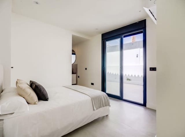 3 soveværelse Villa til salg i Puerto Marina, Benalmádena med swimmingpool garage - € 1.350.000 (Ref: 10091191)