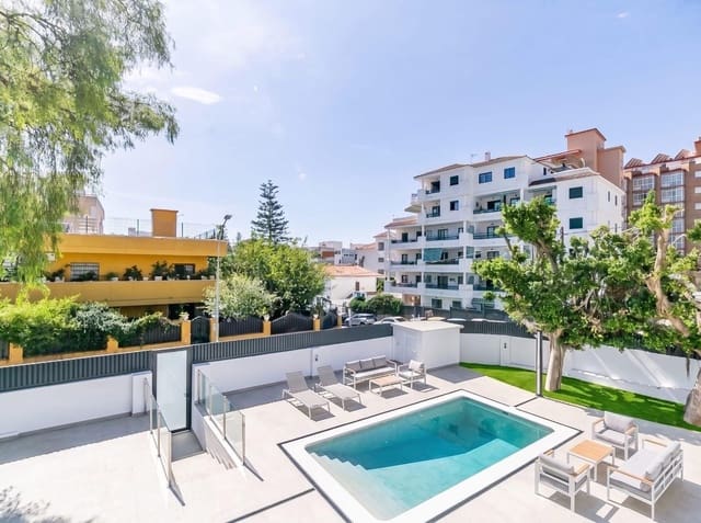 3 soveværelse Villa til salg i Puerto Marina, Benalmádena med swimmingpool garage - € 1.350.000 (Ref: 10091191)