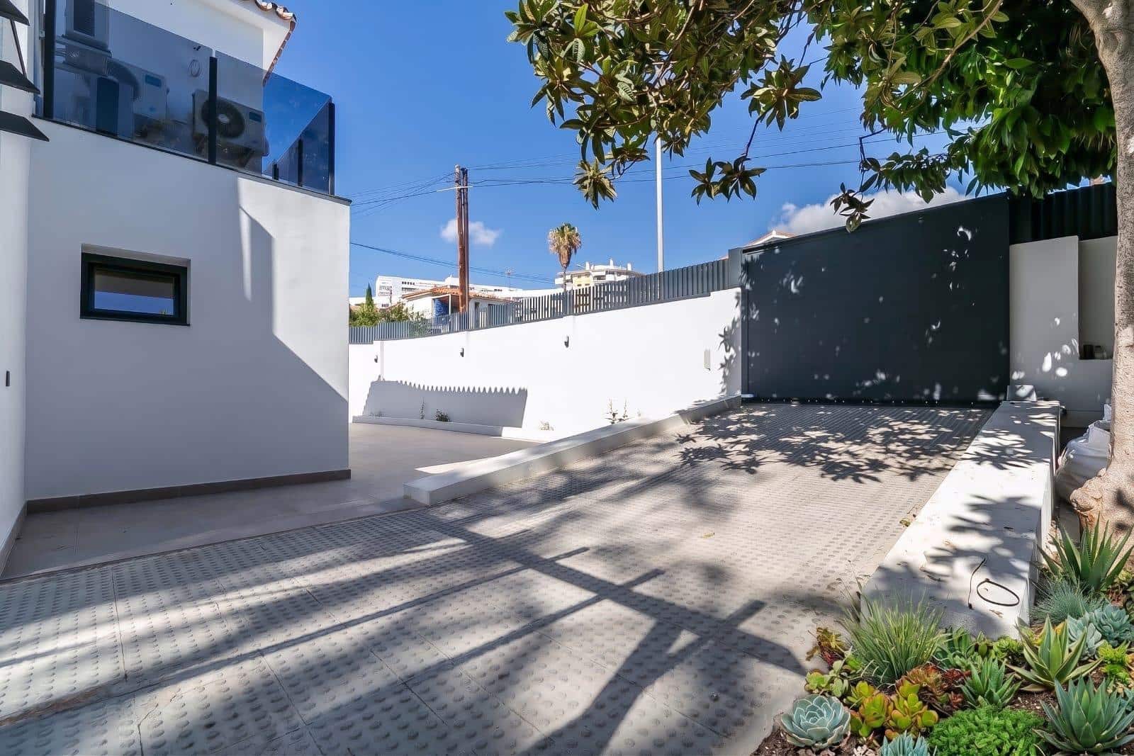 3 soveværelse Villa til salg i Benalmadena med swimmingpool garage - € 1.350.000 (Ref: 10091191)