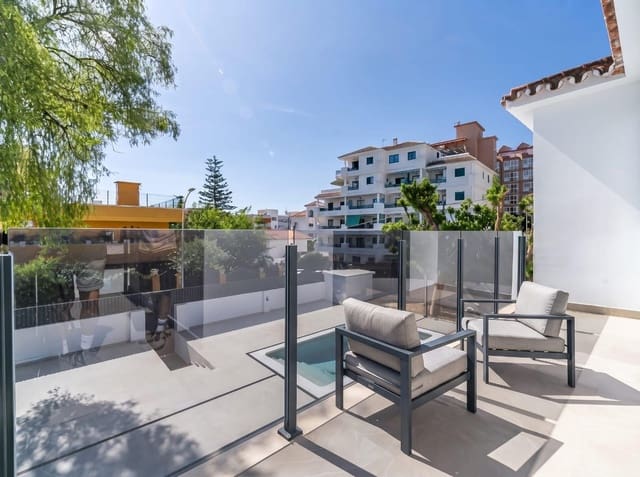 3 soveværelse Villa til salg i Puerto Marina, Benalmádena med swimmingpool garage - € 1.350.000 (Ref: 10091191)