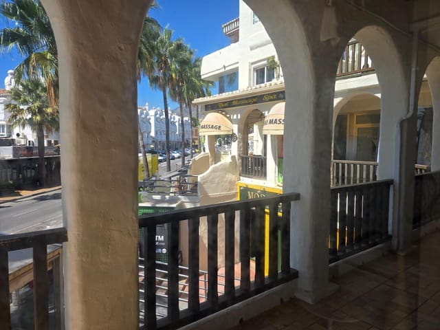 Comercial para venda em Puerto Marina, Benalmádena - 1 249 000 € (Ref: 10094799)