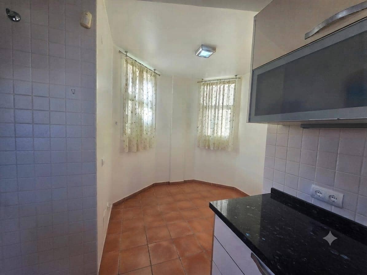 Chalet de 3 habitaciones en Torremolinos en venta con garaje - 950.000 € (Ref: 10119993)