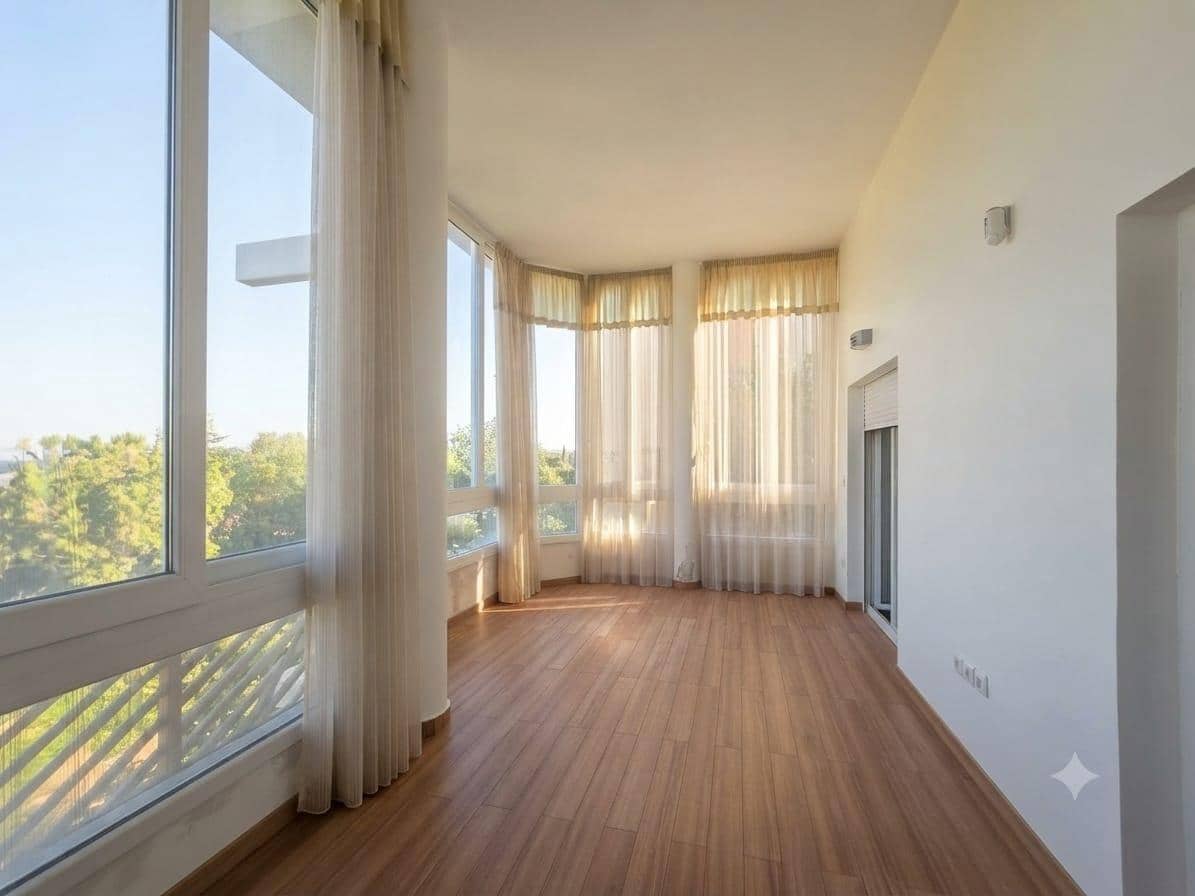 Chalet de 3 habitaciones en Torremolinos en venta con garaje - 950.000 € (Ref: 10119993)