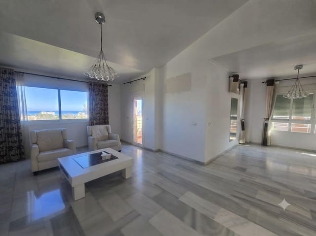 Chalet de 3 habitaciones en Torremolinos en venta con garaje - 950.000 € (Ref: 10119993)