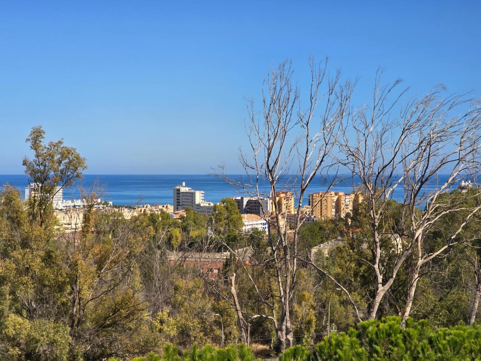 Chalet de 3 habitaciones en Torremolinos en venta con garaje - 950.000 € (Ref: 10119993)