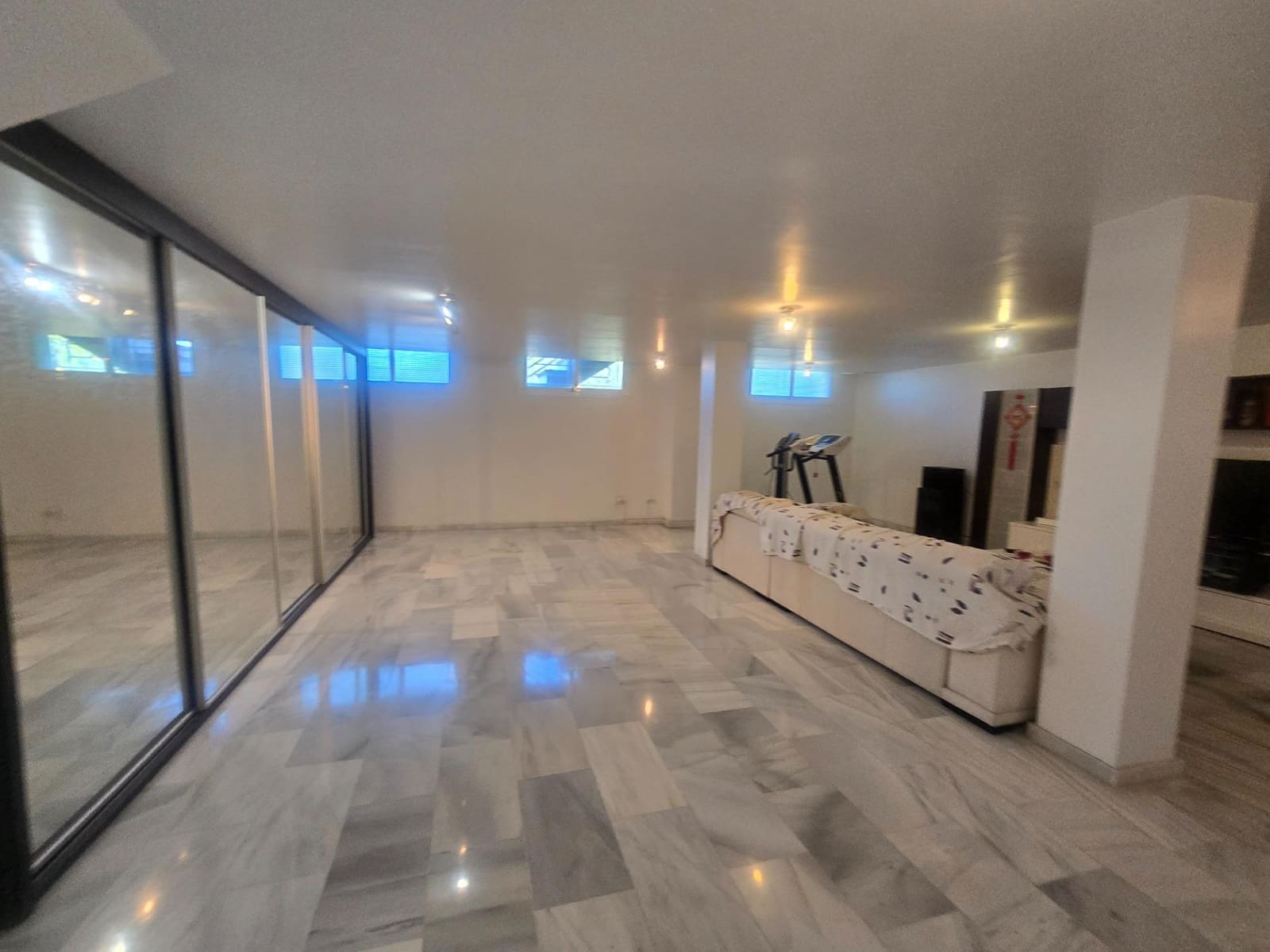 Chalet de 3 habitaciones en Torremolinos en venta con garaje - 950.000 € (Ref: 10119993)