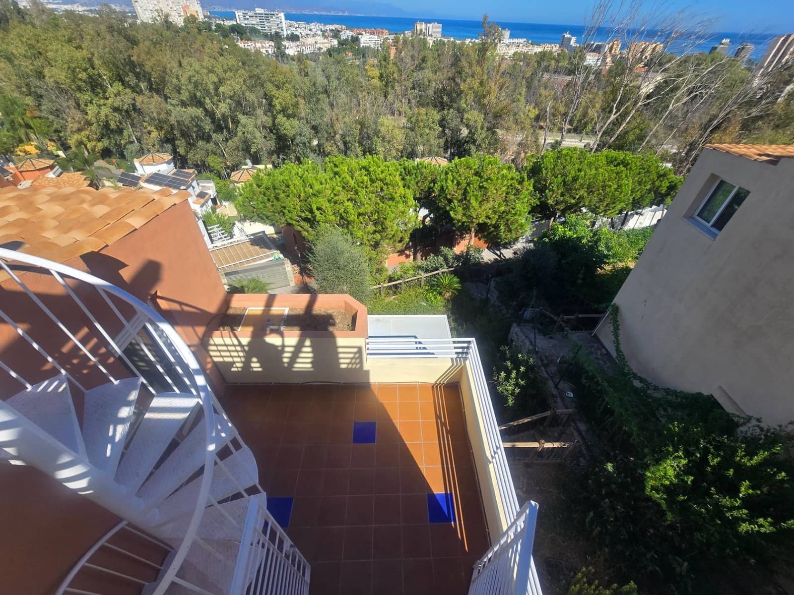 Chalet de 3 habitaciones en Torremolinos en venta con garaje - 950.000 € (Ref: 10119993)