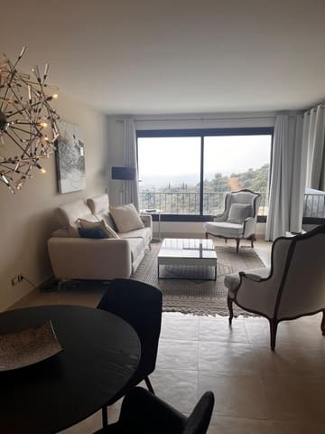2 quarto Apartamento para arrendar em Alto de los Monteros, Marbella com piscina garagem - 2 200 € (Ref: 10129655)