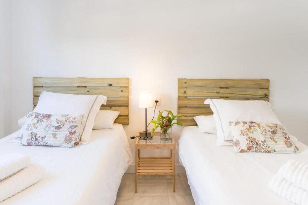 7 bedroom Terraced Villa for sale in Torrequebrada with pool garage - € 610,000 (Ref: 10159807)