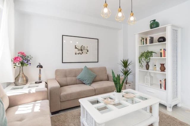 7 bedroom Terraced Villa for sale in Cortijo Torrequebrada, Benalmádena with pool garage - € 610,000 (Ref: 10159807)