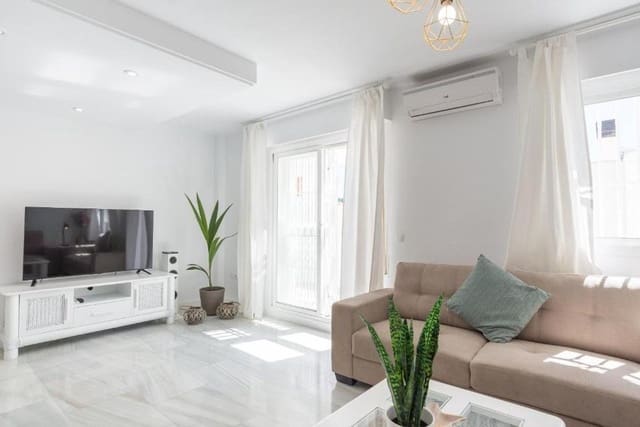 7 bedroom Terraced Villa for sale in Cortijo Torrequebrada, Benalmádena with pool garage - € 610,000 (Ref: 10159807)