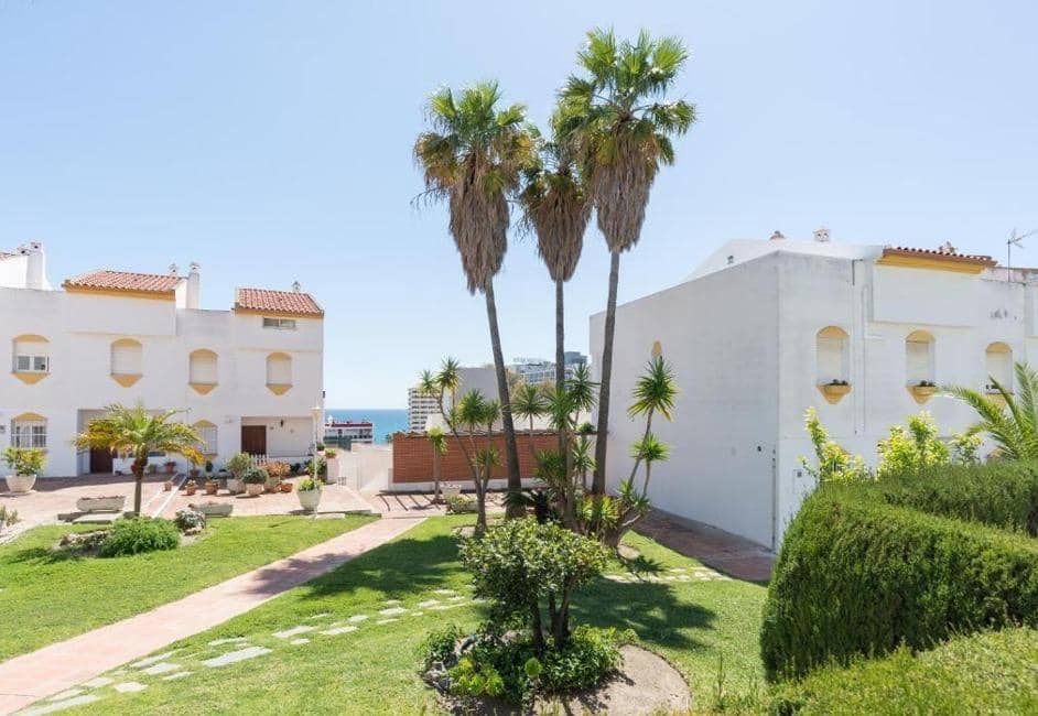 7 bedroom Terraced Villa for sale in Torrequebrada with pool garage - € 610,000 (Ref: 10159807)