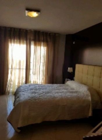 4 makuuhuone Huvila myytävänä paikassa Torremolinos mukana uima-altaan 
autotalli - 1 030 000 € (Ref: 6631725)