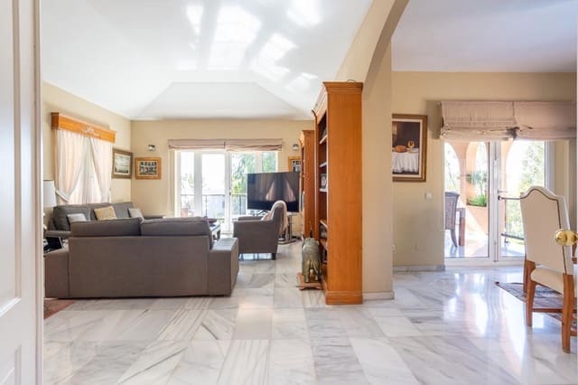 4 soverom Villa til salgs i El Candado, Málaga by med svømmebasseng garasje - € 1 180 000 (Ref: 6805598)