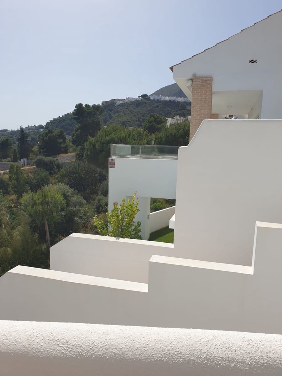 4 quarto Moradia em Banda para venda em Benalmadena com piscina garagem - 1 100 000 € (Ref: 6882709)