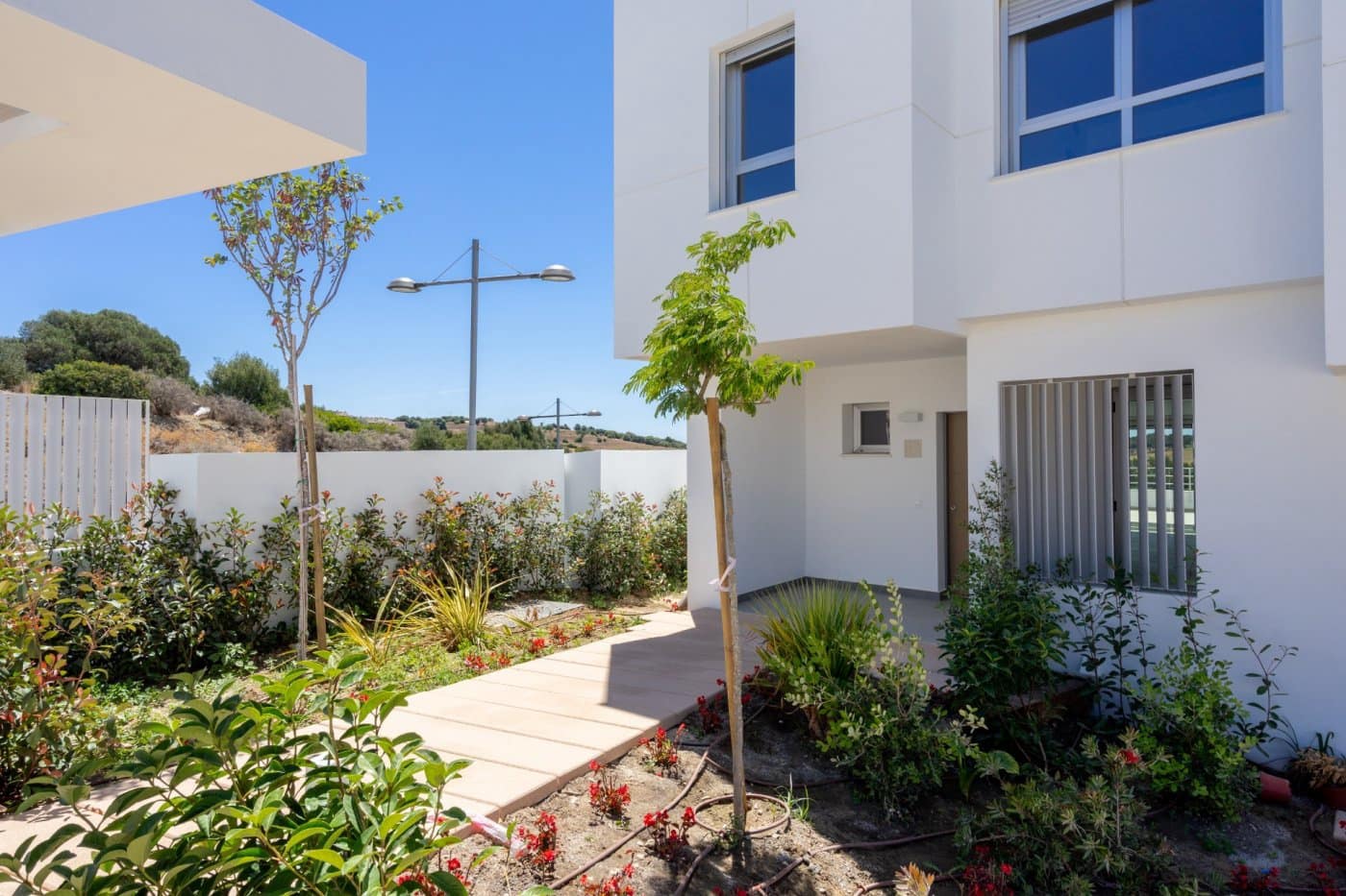 3 soveværelse Rækkehus til salg i Estepona med garage - € 348.000 (Ref: 7016196)