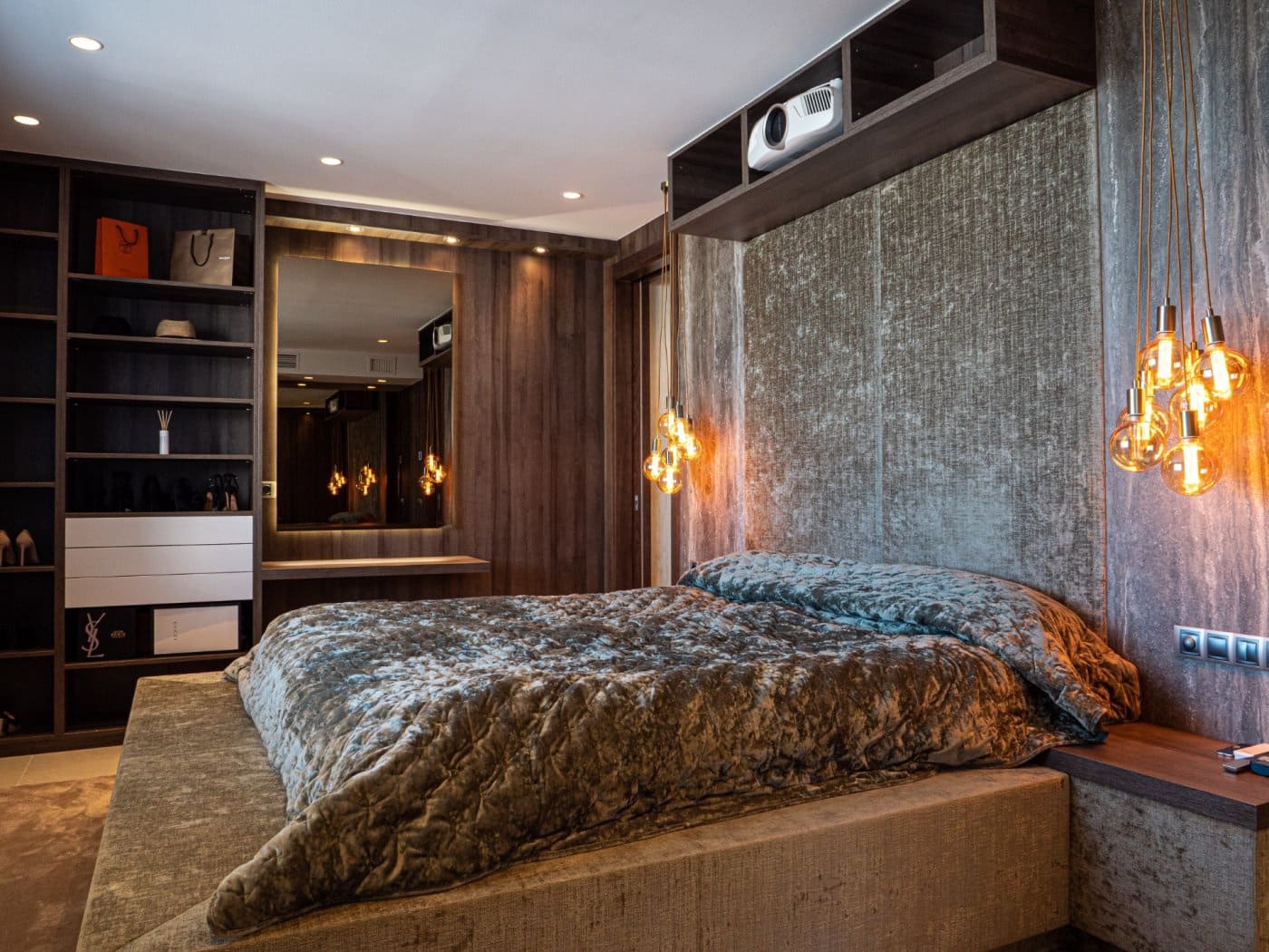 2 bedroom Apartment for sale in Puerto Banus - € 1,495,000 (Ref: 7166729)