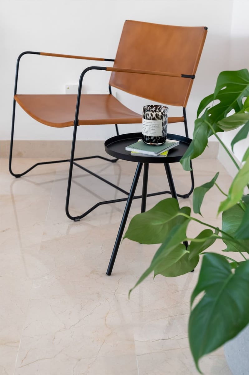 Apartamento de 3 habitaciones en Nueva Andalucia en venta con piscina garaje - 898.000 € (Ref: 7166730)