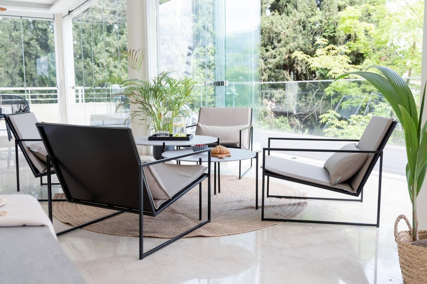 Apartamento de 3 habitaciones en Nueva Andalucia en venta con piscina garaje - 898.000 € (Ref: 7166730)