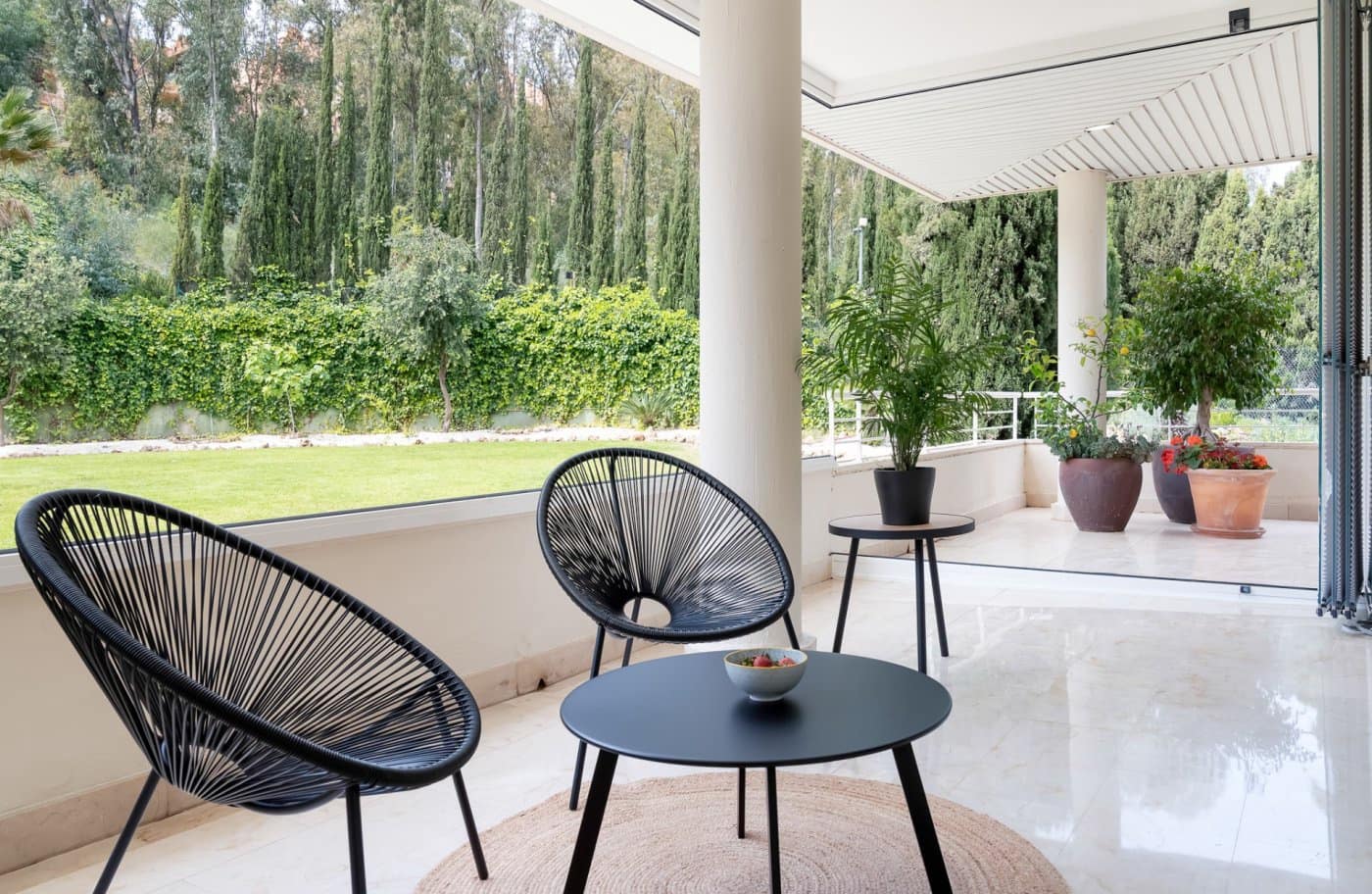 Apartamento de 3 habitaciones en Nueva Andalucia en venta con piscina garaje - 898.000 € (Ref: 7166730)