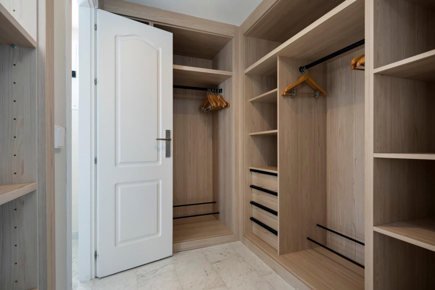 4 bedroom Penthouse for sale in Golden Mile with pool garage - € 4,690,000 (Ref: 7166731)