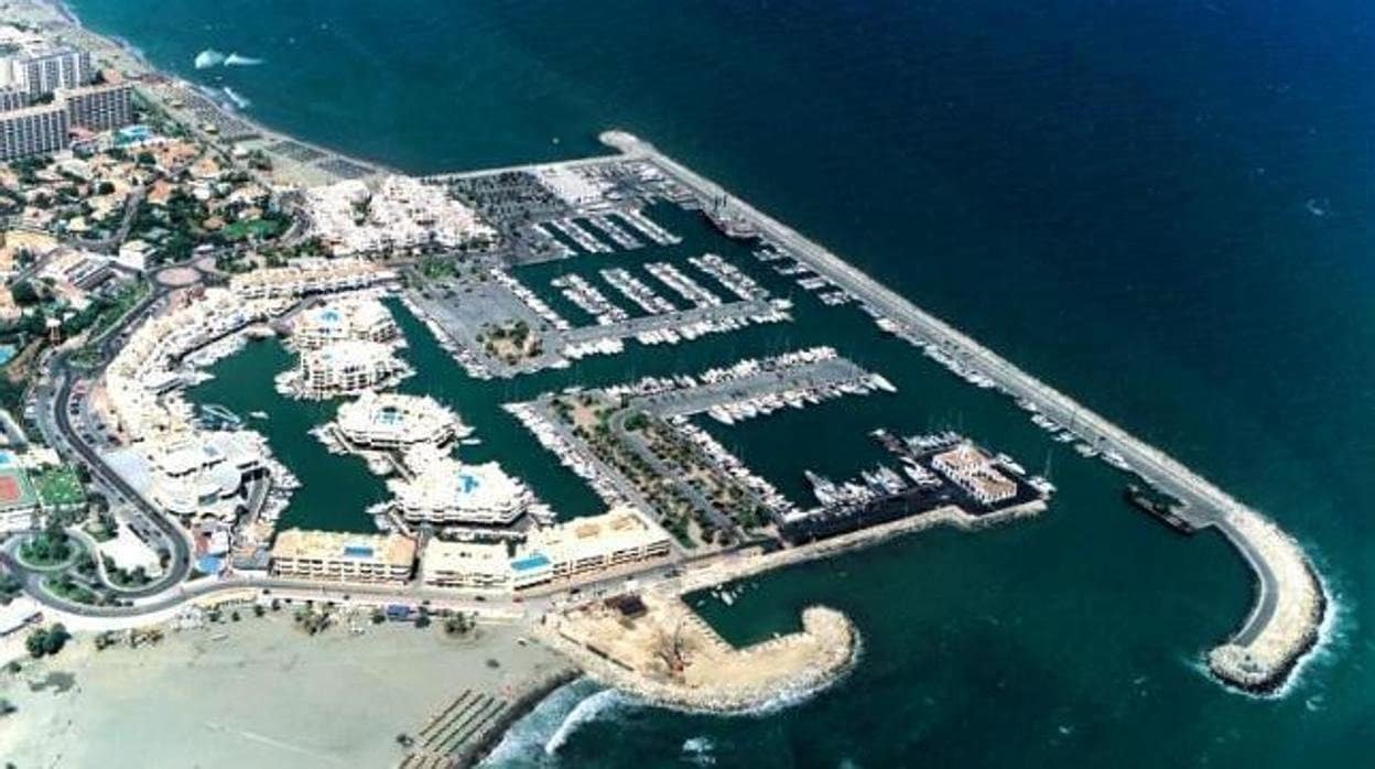 1 soveværelse Erhverv til salg i Benalmadena - € 495.000 (Ref: 8108900)