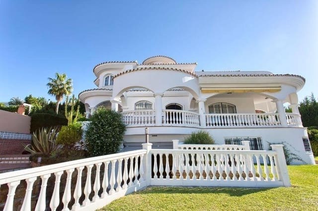 4 sypialnia Willa na sprzedaż w Torrequebrada, Benalmádena z basenem garażem - 1 750 000 € (Ref: 8108903)