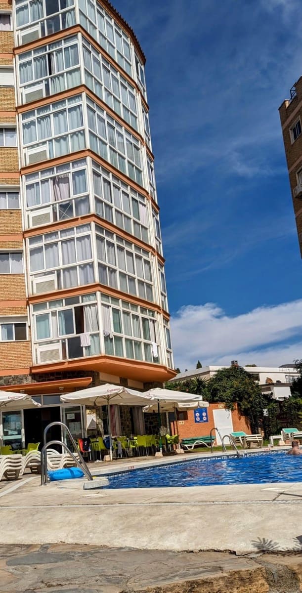 1 sovrum Lägenhet till salu i Benalmadena Costa med pool - 259 000 € (Ref: 8108920)