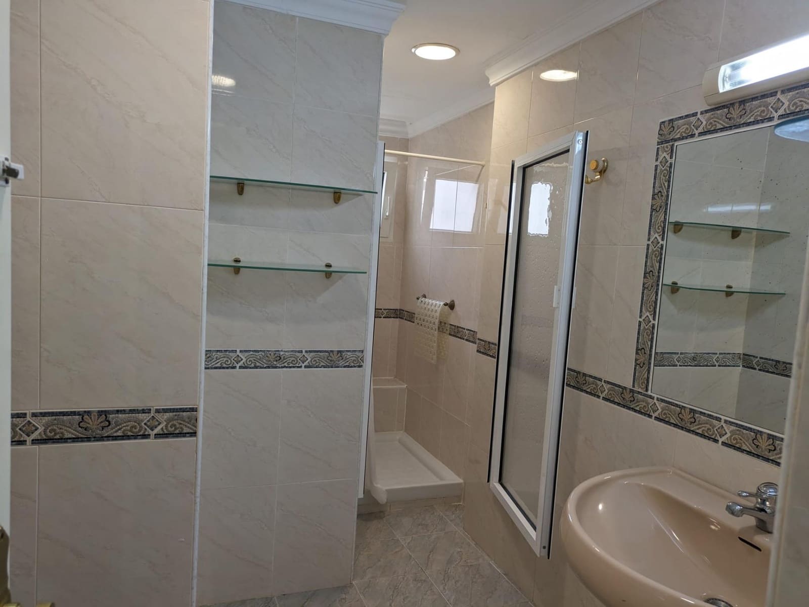 4 quarto Moradia para venda em Benalmadena com piscina garagem - 1 150 000 € (Ref: 8108935)