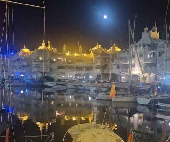 3 soverom Kommersiell til salgs i Puerto Marina, Benalmádena med svømmebasseng - € 1 600 000 (Ref: 8108937)