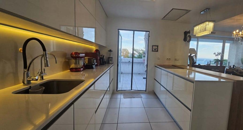4 soverom Villa til salgs i Torremuelle med svømmebasseng garasje - € 1 094 000 (Ref: 8108954)