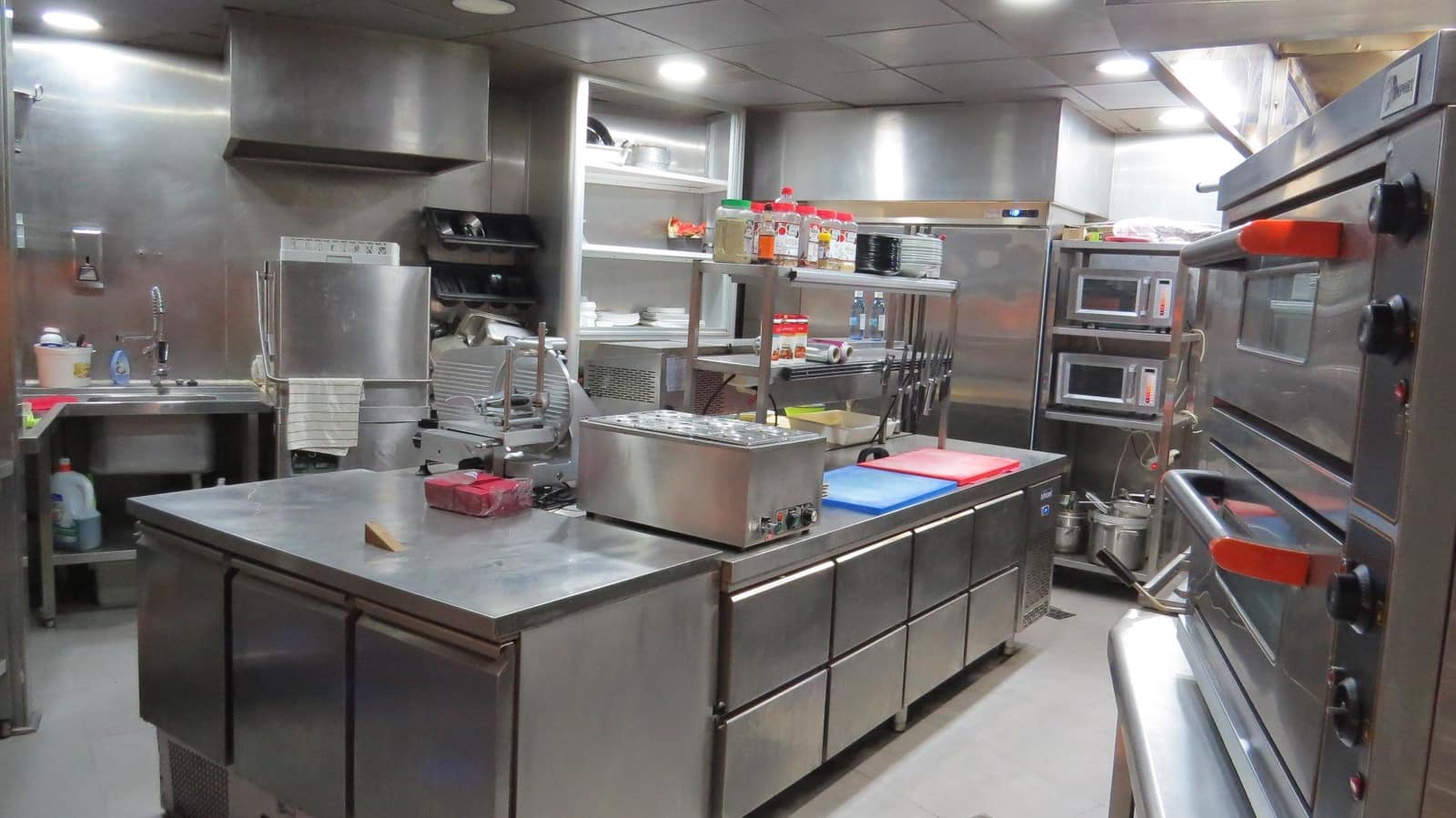 3 soveværelse Erhverv til salg i Benalmadena med swimmingpool - € 495.000 (Ref: 8108961)