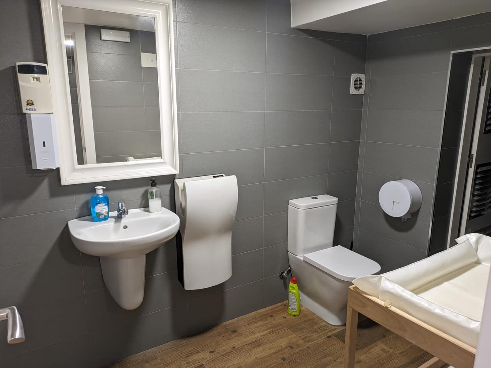 3 soveværelse Erhverv til salg i Benalmadena med swimmingpool - € 495.000 (Ref: 8108961)