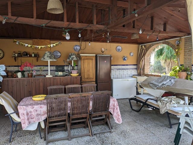 5 sypialnia Willa na sprzedaż w Benalmádena z basenem garażem - 950 000 € (Ref: 8108977)