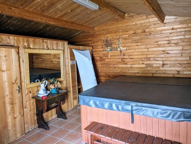 5 sypialnia Willa na sprzedaż w Benalmádena z basenem garażem - 950 000 € (Ref: 8108977)