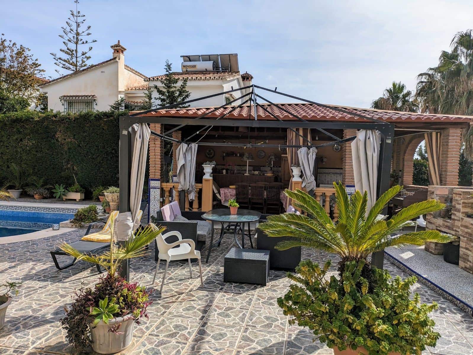 5 sypialnia Willa na sprzedaż w Benalmadena z basenem garażem - 950 000 € (Ref: 8108977)