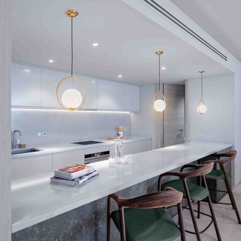 3 makuuhuone Huoneisto myytävänä paikassa Fuengirola mukana uima-altaan 
autotalli - 662 000 € (Ref: 8109597)