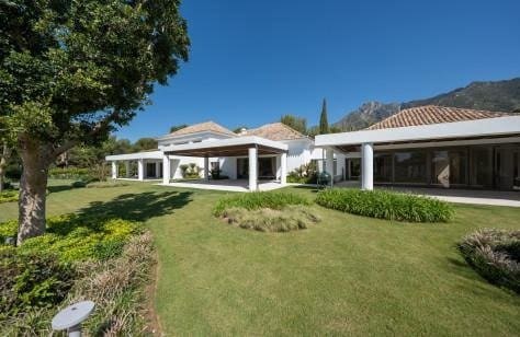 7 chambre Villa/Maison à vendre à Golden Mile avec piscine garage - 17 950 000 € (Ref: 8109617)