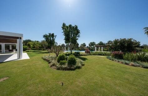 7 chambre Villa/Maison à vendre à Golden Mile avec piscine garage - 17 950 000 € (Ref: 8109617)