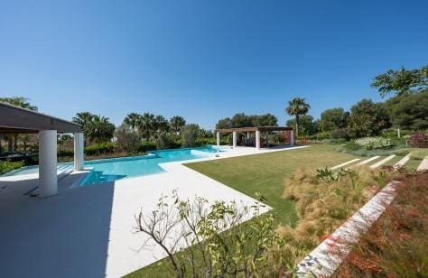 7 sypialnia Willa na sprzedaż w Sierra Blanca, Marbella z basenem garażem - 17 950 000 € (Ref: 8109617)