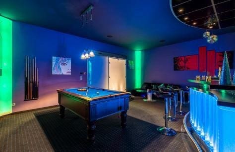 7 soveværelse Villa til salg i Marbella med swimmingpool garage - € 8.900.000 (Ref: 8109618)