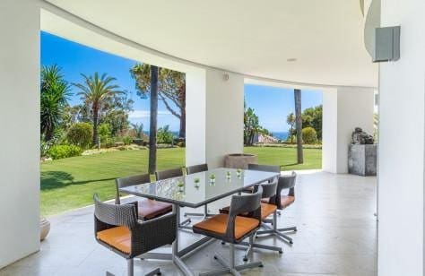 7 soveværelse Villa til salg i Marbella med swimmingpool garage - € 8.900.000 (Ref: 8109618)